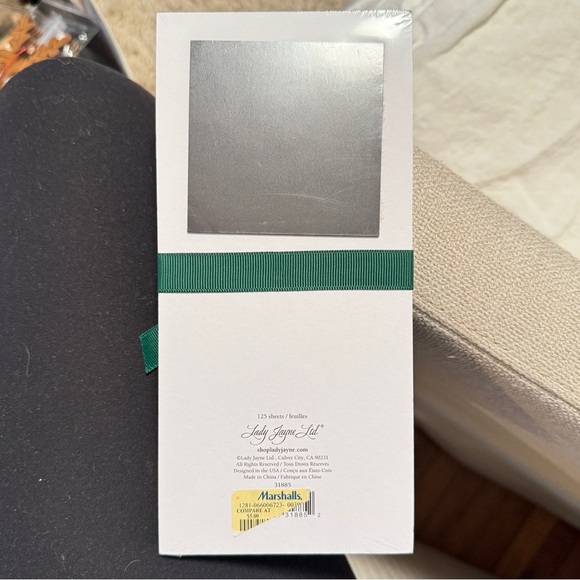 Lady Jayne Merry Christmas Magnetic Notepad and Candy Can Pen - Picture 3 of 8